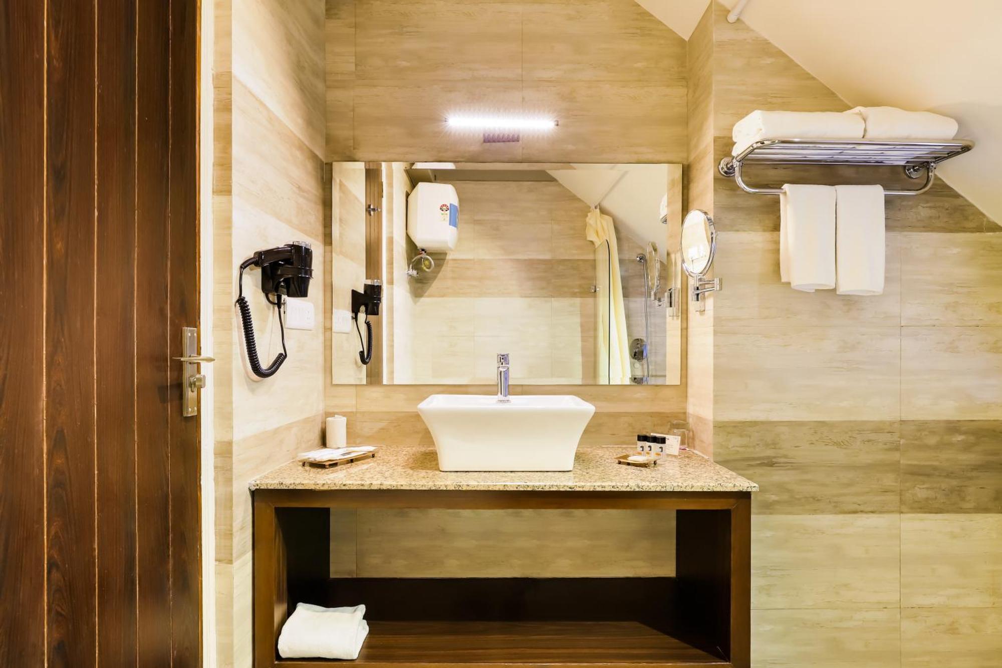 Regenta Resort & Spa Mashobra Shimla Buitenkant foto