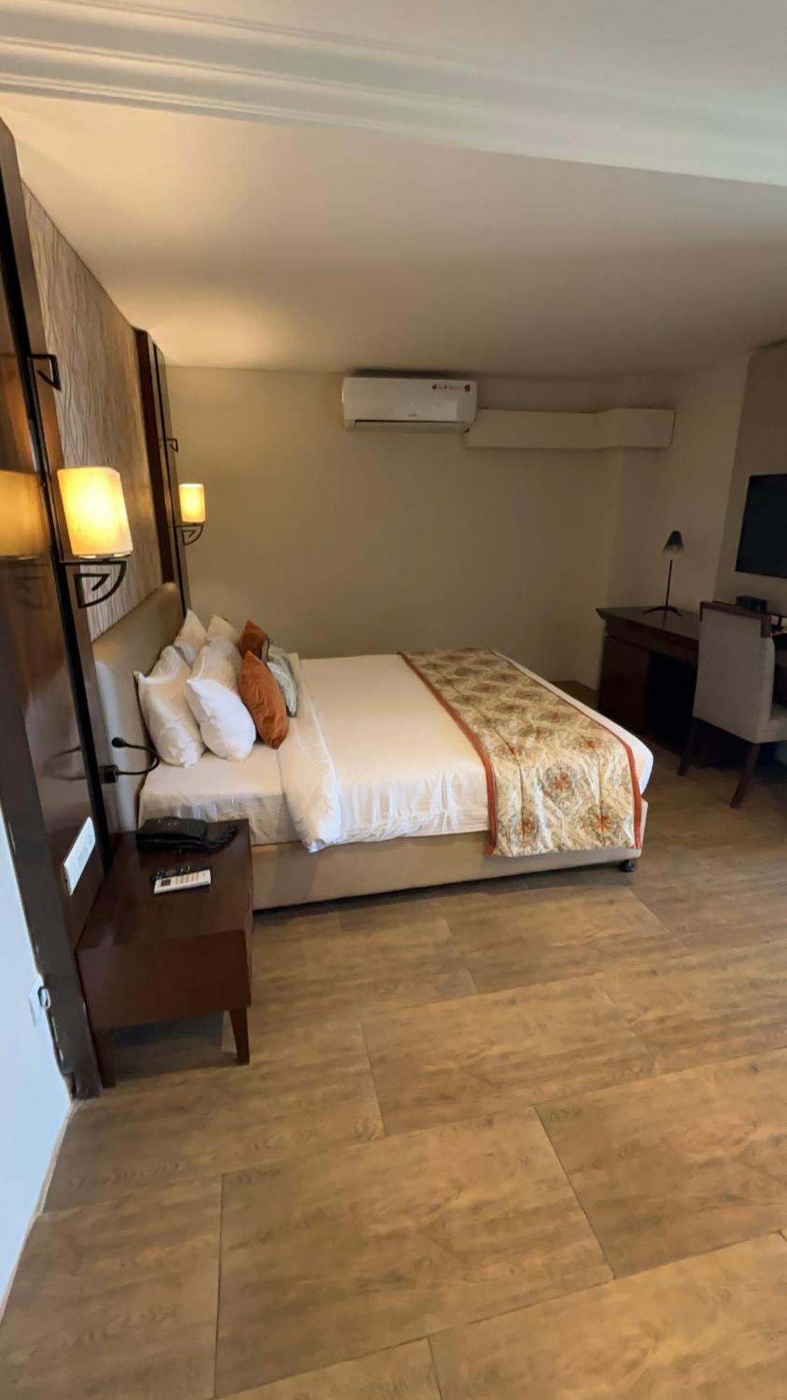 Regenta Resort & Spa Mashobra Shimla Buitenkant foto